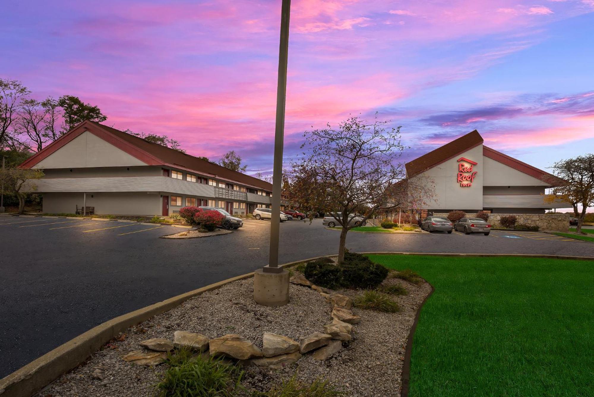Red Roof Inn Cleveland - Independence Exterior foto